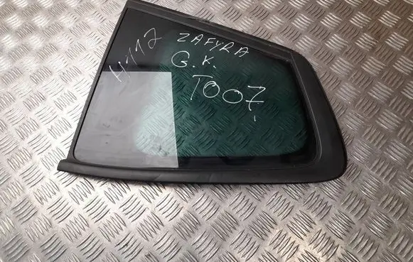 Opel Zafira C Rear side window 12841841