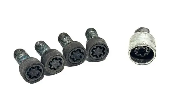 Audi A4 S4 B9 8W Anti-theft wheel nuts and lock 44795