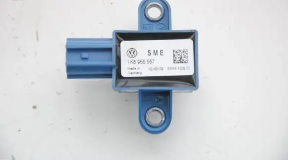 Volkswagen Scirocco Airbag deployment crash/impact sensor 1K8955557