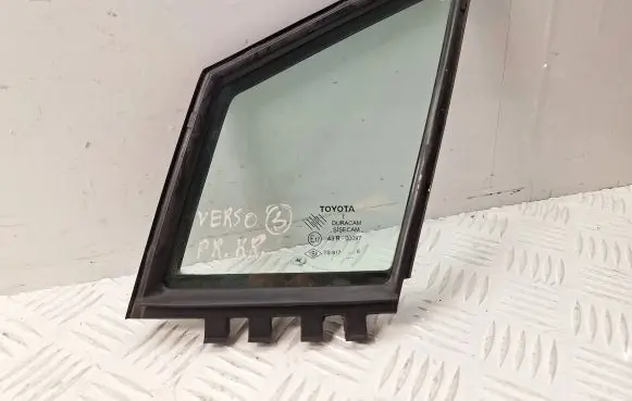 Toyota Corolla Verso AR10 Front door vent window glass four-door 681260F010 682160F010