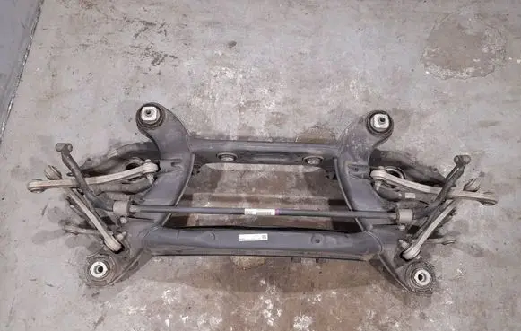 Mercedes-Benz C W205 Rear axle beam 2123503201 2043500141