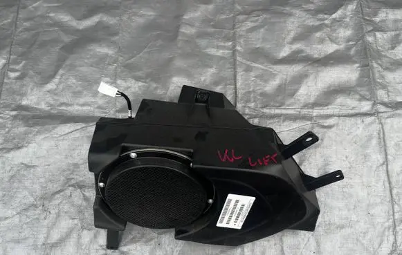 Jeep Cherokee Subwoofer speaker