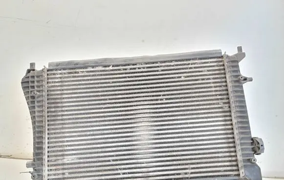 Volkswagen Caddy Intercooler radiator 1K0145803R N7089001