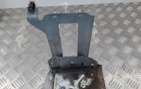Other engine part