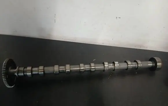 Volvo V70 Camshaft 30750758