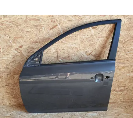 KIA Ceed Front door
