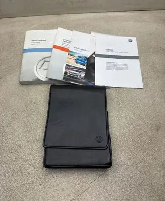 Volkswagen PASSAT B8 Owners service history hand book 
