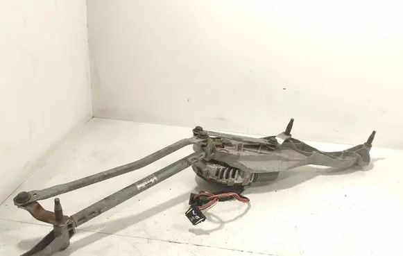 Mercedes-Benz E W211 Front wiper linkage and motor A2118200940 3397020788