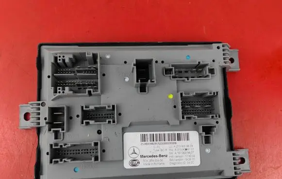 Mercedes-Benz E W213 Central body control module A2139009829