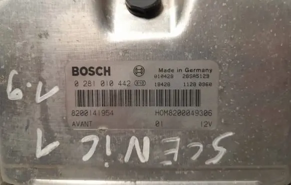 Renault Scenic I Engine control unit/module 8200141954 28SA5129 8200049306