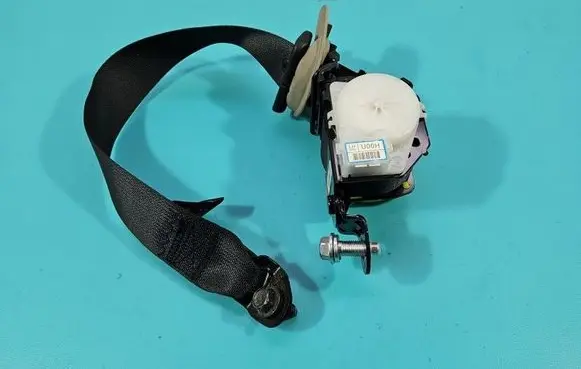 KIA Sorento Rear seatbelt 89870-C5000 IMPRK1504377
