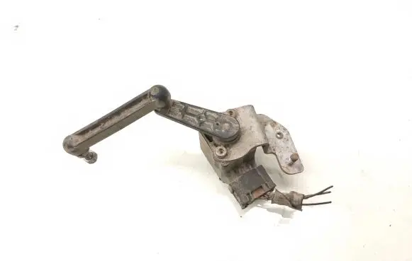 Headlight/headlamp level sensor