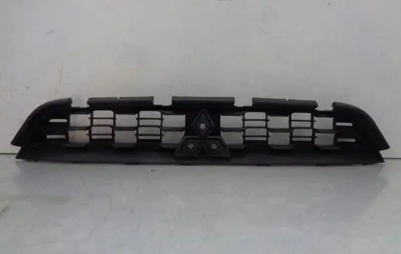 Mitsubishi ASX Front bumper upper radiator grill 6402A332
