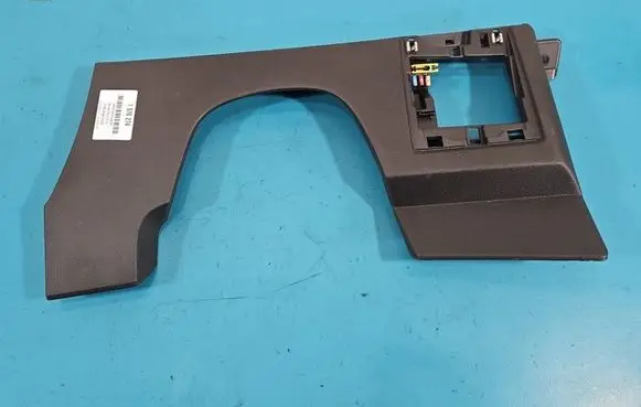 Renault Clio V Center console 2143240X IMPRK1570274