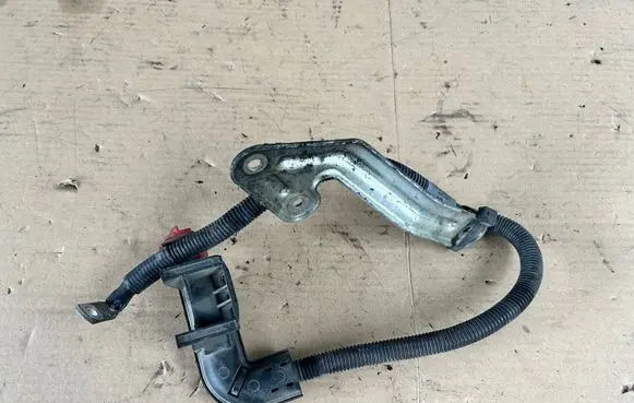 Mercedes-Benz Sprinter W906 Positive cable (battery) A9064408234