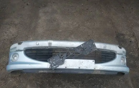 Peugeot 206 Front bumper melynas