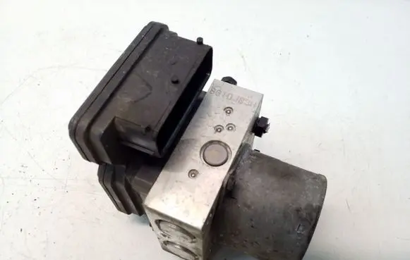 KIA Sportage ABS Pump 589203U940