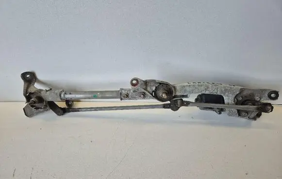 Mitsubishi Lancer VIII Front wiper linkage 1523B076