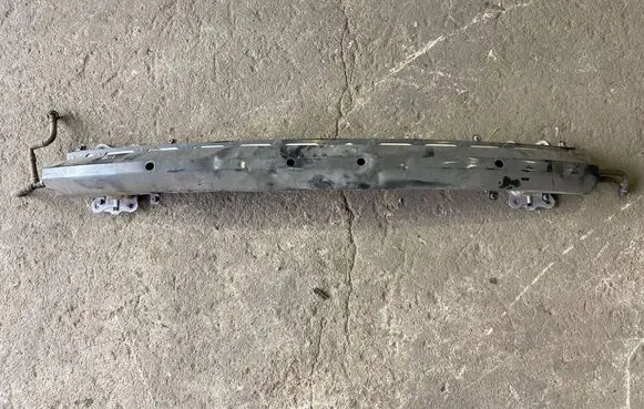 Subaru Impreza III Front bumper support beam 