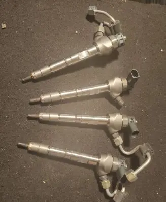 Volkswagen Golf VII Fuel injector 04L130277AE