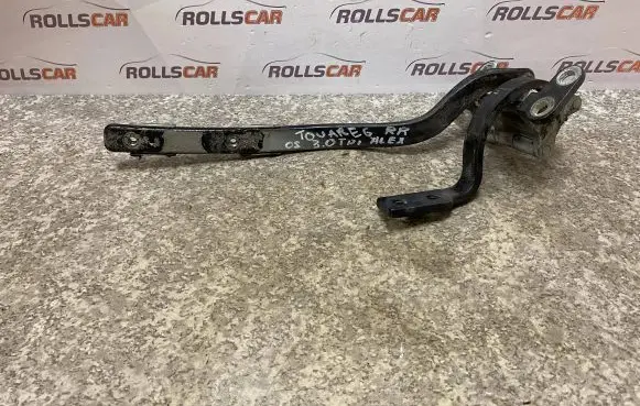 Volkswagen Touareg I Tailgate/trunk/boot hinge 7L68273020