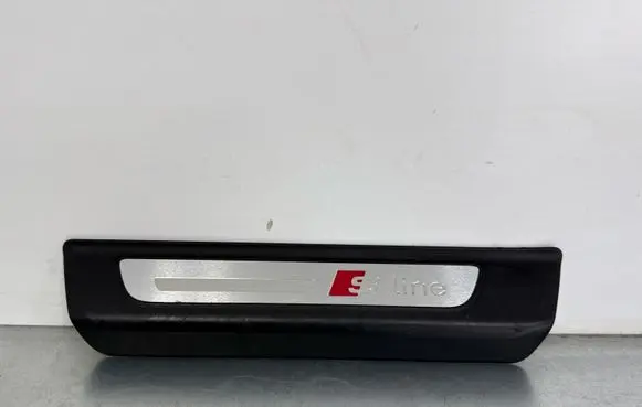 Audi Q7 4M Rear sill trim cover 4M0853375A