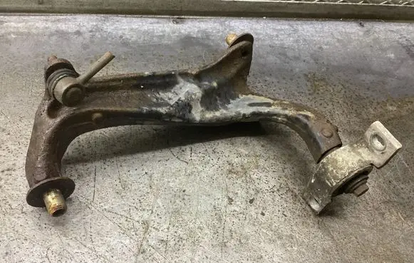Rear upper control arm/wishbone