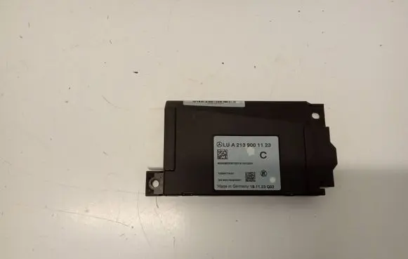 Mercedes-Benz C W205 Other control units/modules A2139001123 1034471401 90521RKM000N1