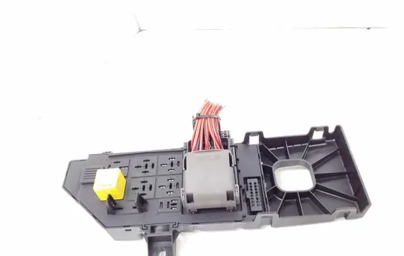 Opel Signum Fuse module 13181984 13199490 90226846