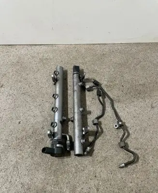 Mercedes-Benz C W203 Fuel main line pipe A6420700495 020006541