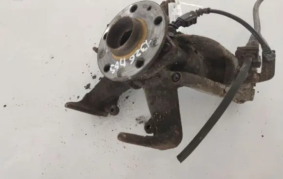 Volkswagen Golf V Front wheel hub spindle knuckle