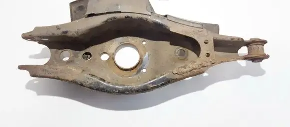 Toyota Avensis T270 Rear upper control arm/wishbone