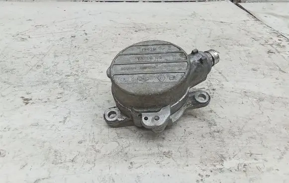 Renault Master II Vacuum pump 8200797164