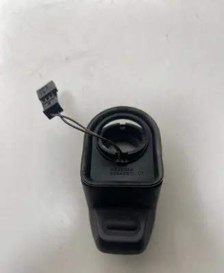 Tailgate glass/window release handle