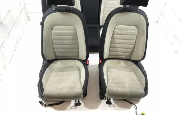 Volkswagen PASSAT CC Front passenger seat console base 22222222222 |000000000005467654