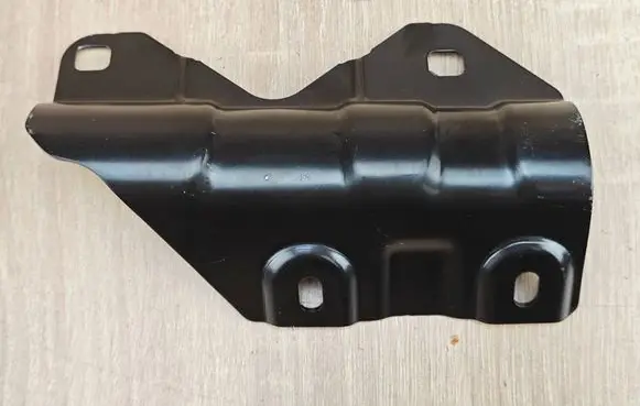 BMW 8 G16 Webasto auxiliary heater mount bracket 8495832
