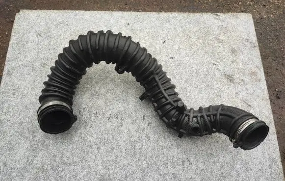 Nissan Primastar Intercooler hose/pipe 8200607746 93858731 13853731