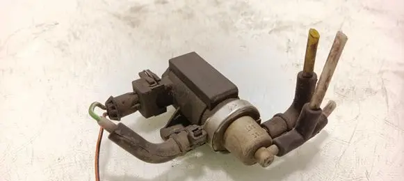 Volvo V70 Turbo solenoid valve 1H0906627A