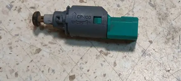 Renault Clio II Brake pedal sensor switch 8200168240