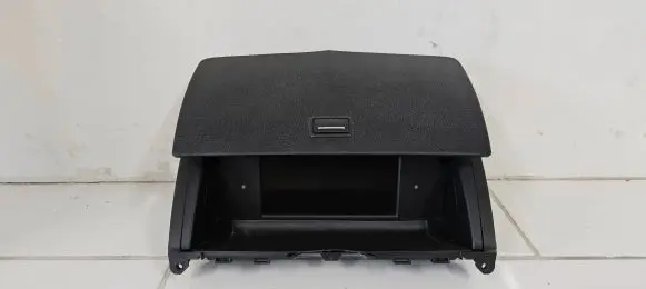 Mercedes-Benz C W204 Screen/display/small screen A2046800931 071106131739 W204ZDEE