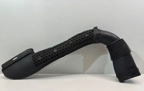 Mercedes-Benz C W205 Air intake duct part A2740900582