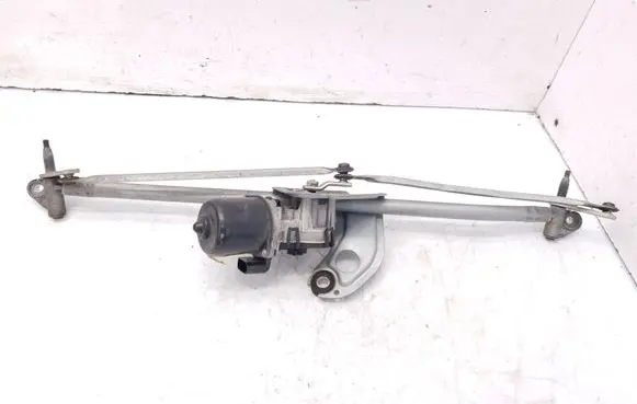 Mini One - Cooper Clubman R55 Front wiper linkage and motor 53555304
