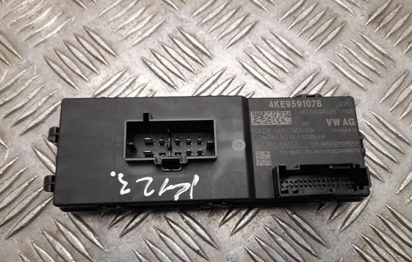 Audi Q4 e-tron Tailgate/trunk control unit/module 4KE959107B