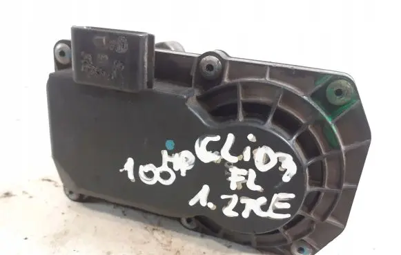 Renault Clio III Throttle valve 8200570865E