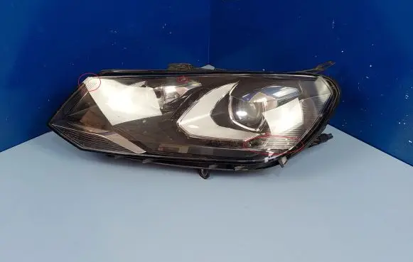 Volkswagen Touareg II Headlight/headlamp 7P1941033 1ZT01032801