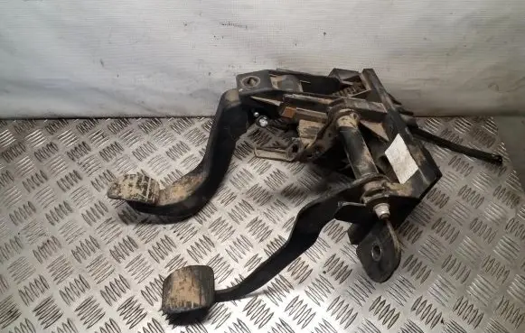 Opel Movano B Pedal assembly 465103893 071103E