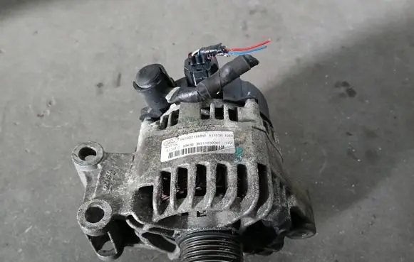 Ford Focus Generator/alternator 3N1110300AF