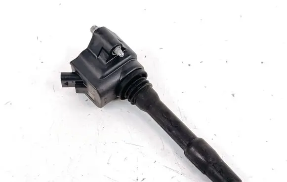 BMW 4 F36 Gran coupe High voltage ignition coil 8678438 77460003