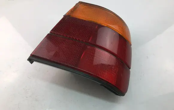 BMW 5 E34 Tailgate rear/tail lights 133690