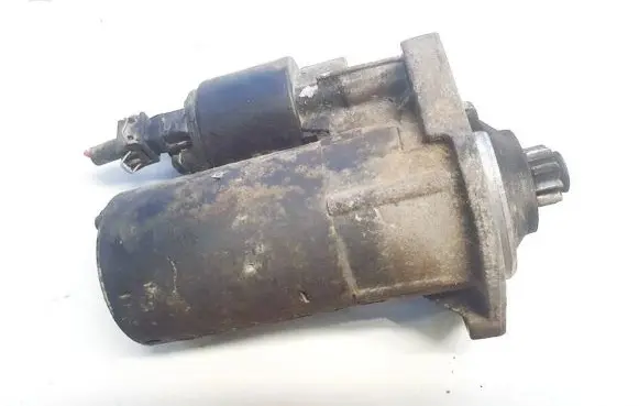 Volkswagen Golf IV Starter motor